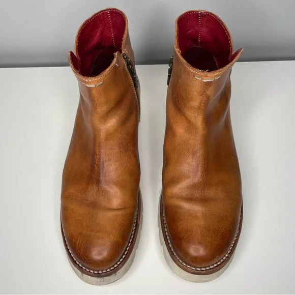 BED STU Lydyi Bootie in Tan Rustic Distressed Leather Lugged Sole Boot Size 8 - Picture 2 of 11